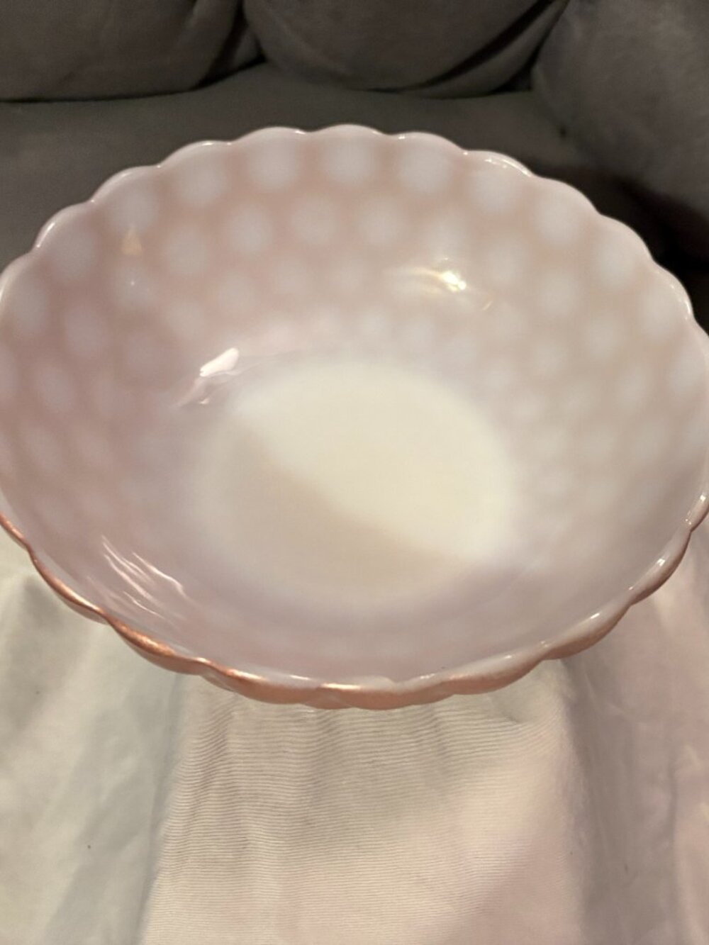 VTG 1960's Milk Glass Bubble Serving Bowl Anchor Hocking-8.5"-White w/Rose Gold
